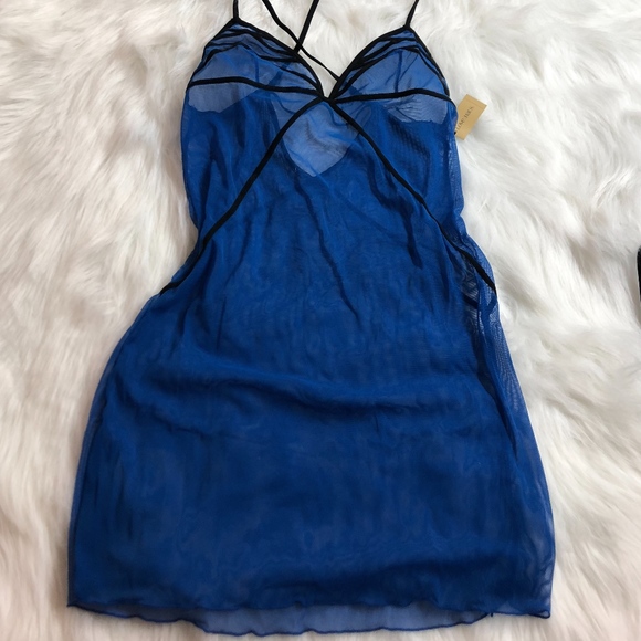 NWT Love Haus Slip - Picture 3 of 8